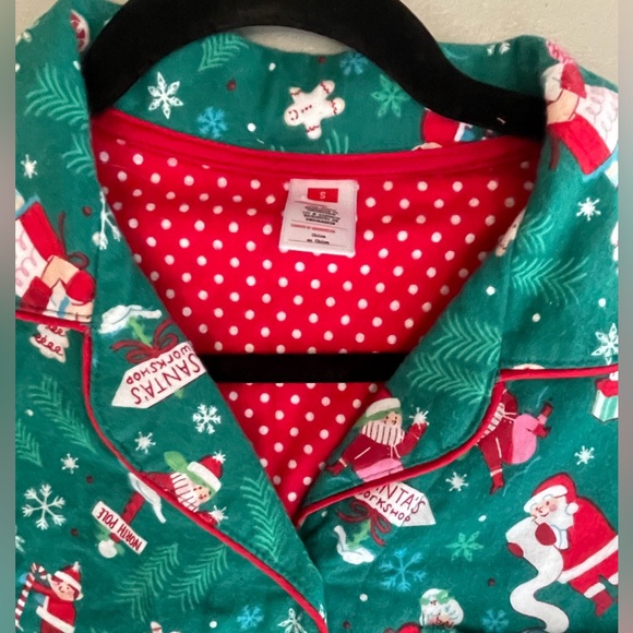 SANTAS WORKSHOP CHRISTMAS PAJAMAS - Picture 2 of 6